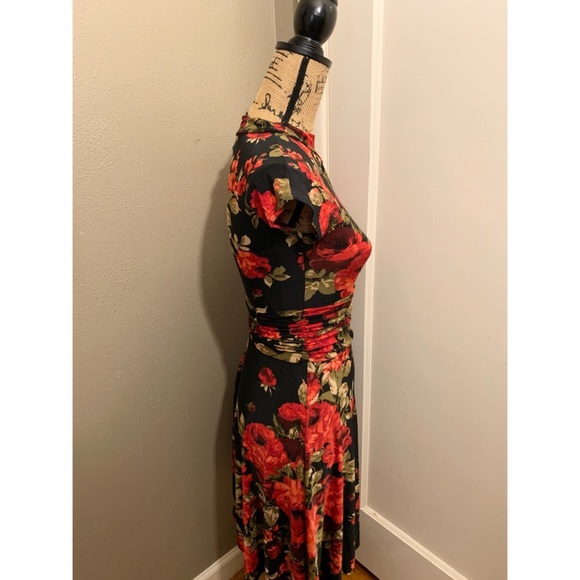 Dollz & Dames Bridget Dress - Picture 2 of 7